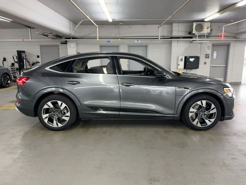 Used 2021 Audi e-tron Premium Plus w/ Premium Plus Package image 8