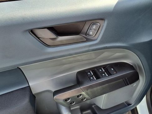 New 2026 Ford Maverick XL FWD image 9