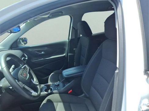 Used 2023 GMC Terrain SLE w/ Driver Convenience Package AWD/4WD image 16