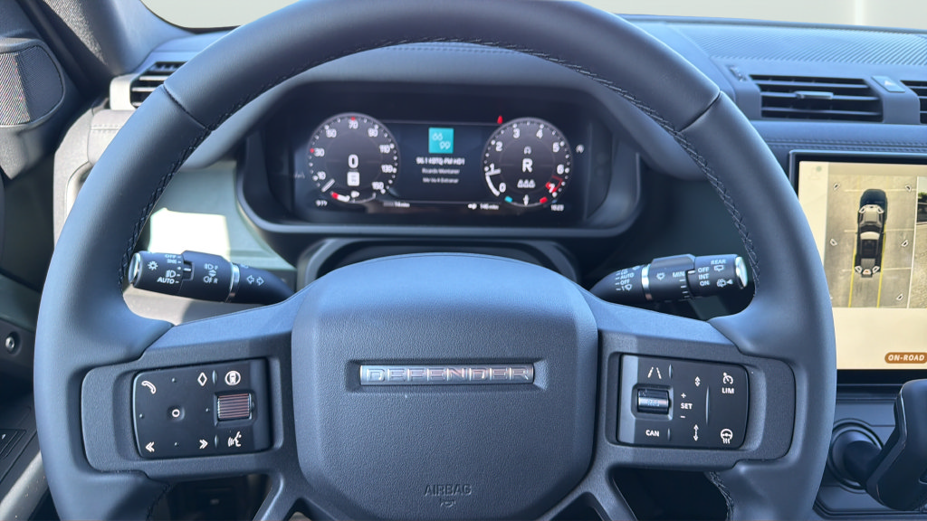 New 2026 Land Rover Defender 110 AWD/4WD image 25