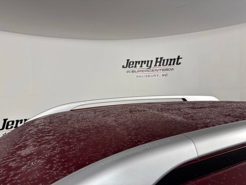 Used 2024 Hyundai Venue Limited image 13