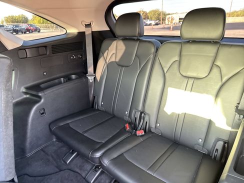 Used 2025 Kia Sorento S w/ Panoramic Sunroof Package FWD image 26