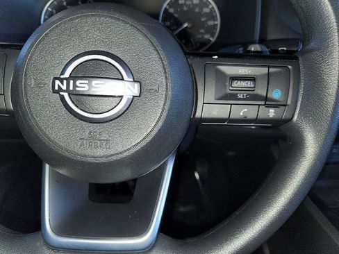 Certified 2023 Nissan Rogue SV image 24
