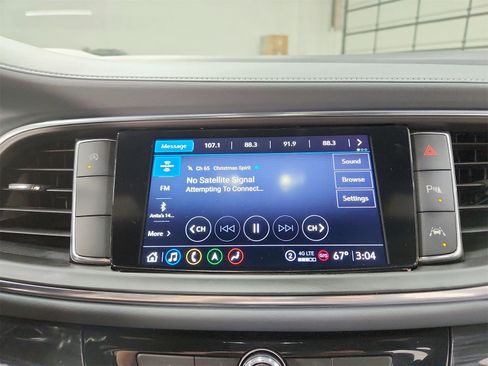 Used 2024 Buick Enclave Premium image 28