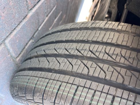 Used 2025 BMW 330i Sedan w/ M Sport Package image 12