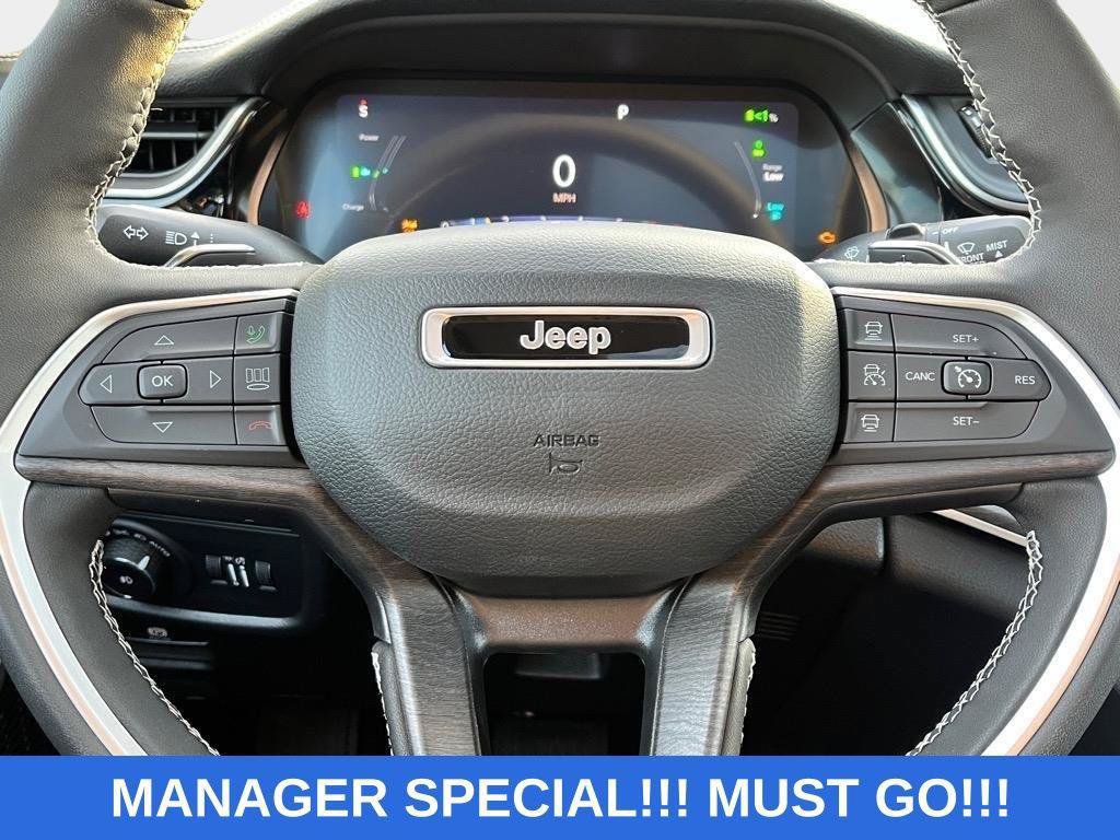 Used 2024 Jeep Grand Cherokee Limited 4xe AWD/4WD image 13