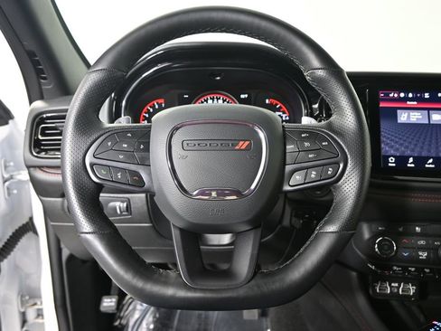 Used 2025 Dodge Durango GT AWD/4WD image 35