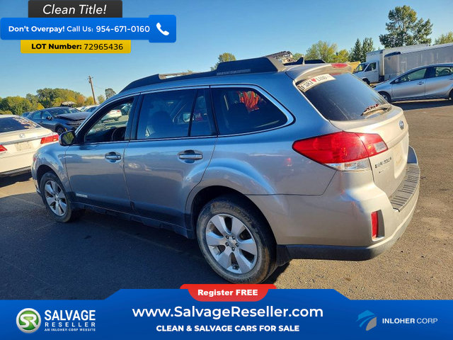 Used 2011 Subaru Outback 2.5i Limited AWD/4WD image 3