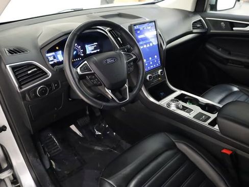 Used 2024 Ford Edge SEL image 12
