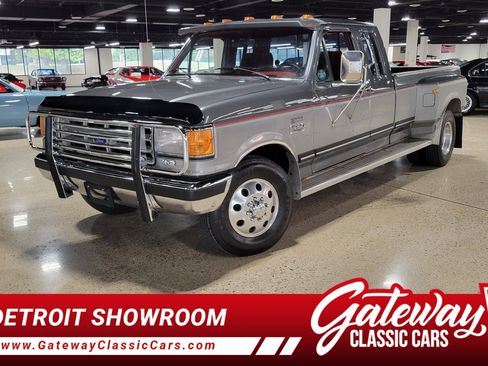 Used 1987 Ford F250 2WD SuperCab image 1