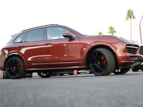 Used 2013 Porsche Cayenne GTS image 13