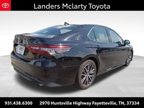 Used 2023 Toyota Camry XLE w/ Navigation Package FWD image 3