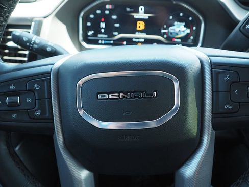 Used 2025 GMC Sierra 3500 Denali w/ Technology Package AWD/4WD image 28
