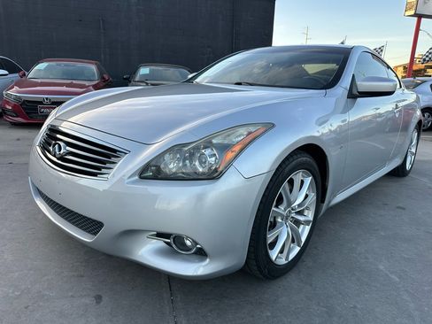 Used 2014 INFINITI Q60 Journey w/ Premium Package image 3