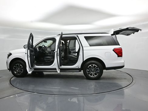 Certified 2023 Ford Expedition Max XLT RWD image 36