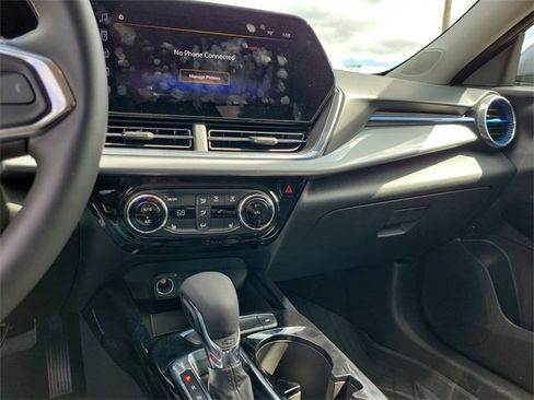 Used 2026 Chevrolet Trax LT w/ Driver Confidence Package image 24