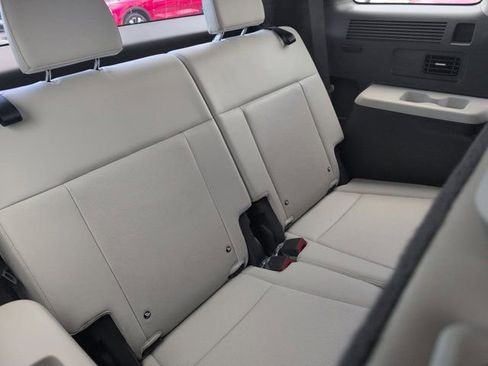 Used 2025 Hyundai Santa Fe SEL FWD image 29