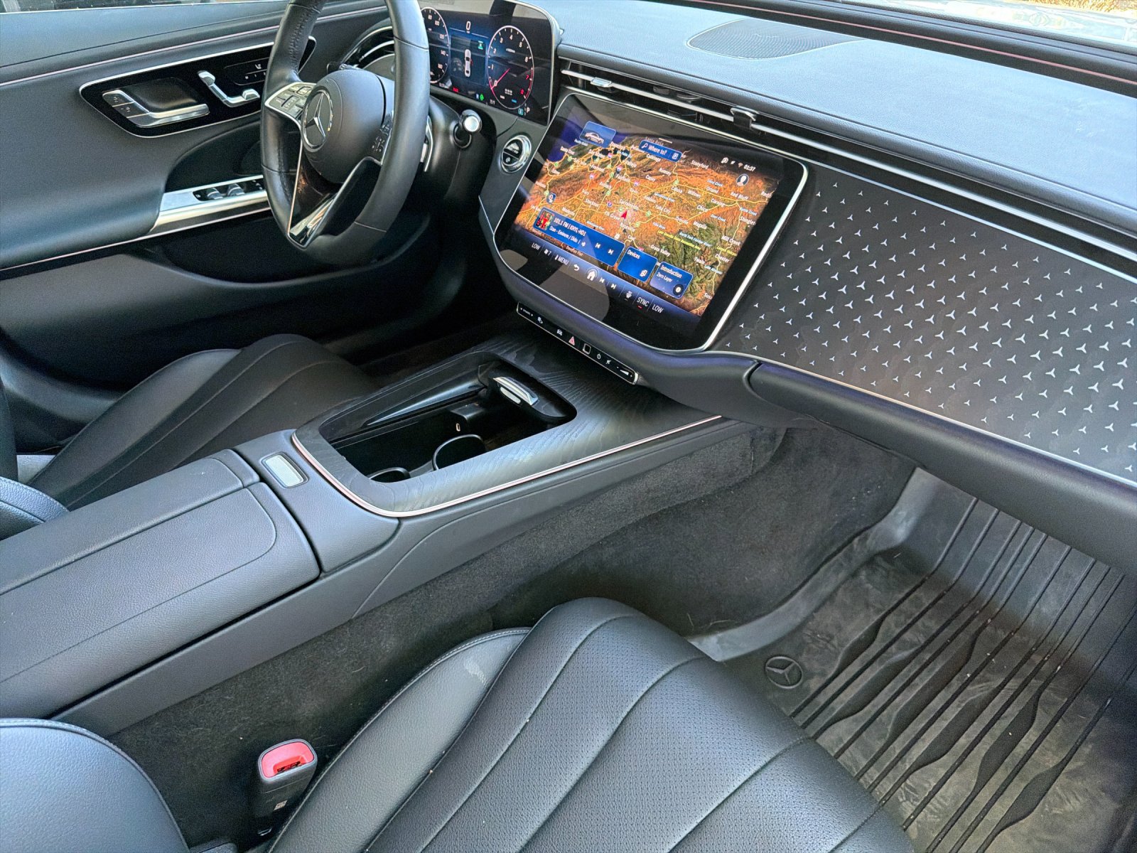 Used 2026 Mercedes-Benz E 350 Sedan image 11