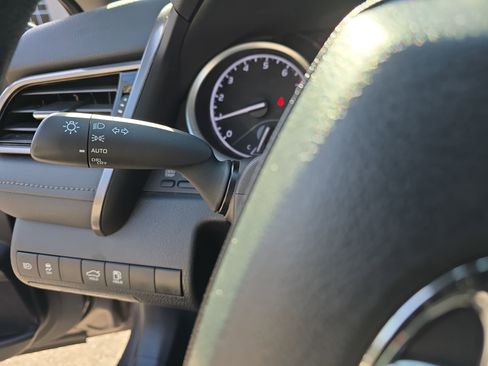 Used 2024 Toyota Camry LE image 25