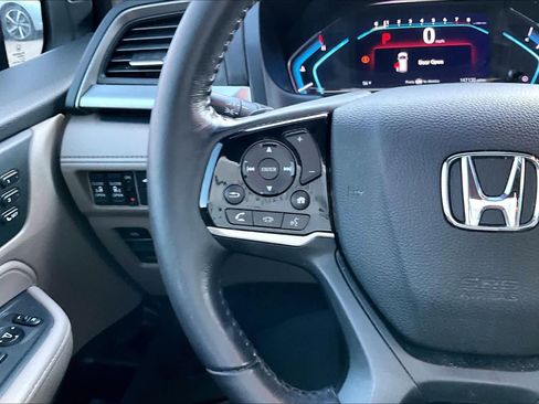 Used 2018 Honda Odyssey EX-L image 22