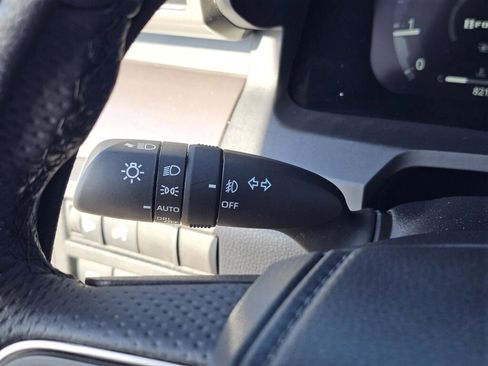 Used 2025 Toyota Tacoma TRD Sport image 23