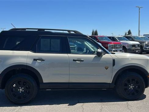Certified 2025 Ford Bronco Sport Badlands AWD/4WD image 2