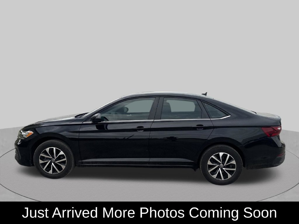 Used 2023 Volkswagen Jetta S FWD image 2