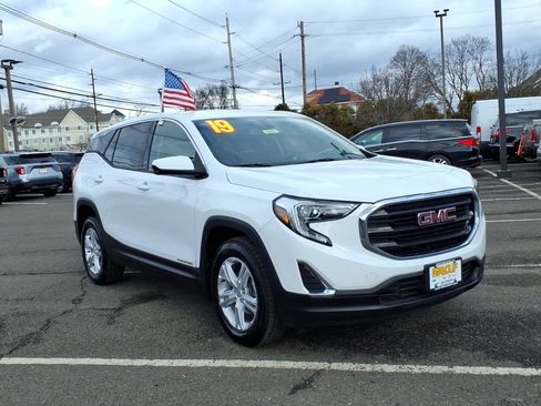 Used 2019 GMC Terrain SLE w/ LPO, Cargo Package image 1