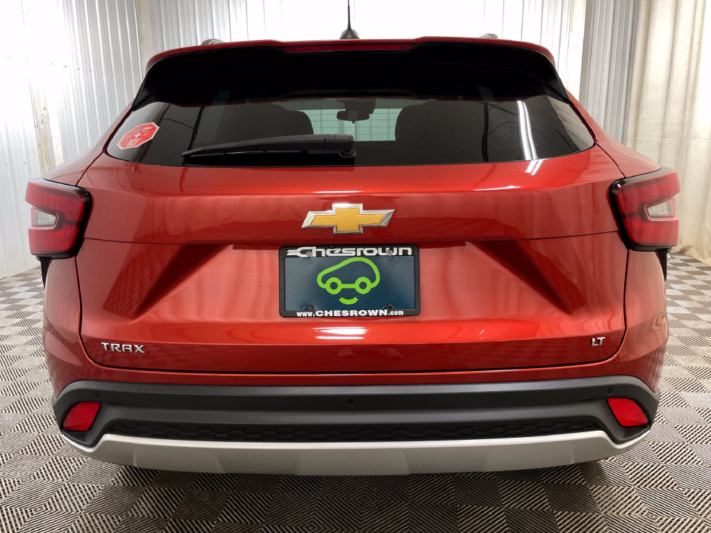 Certified 2024 Chevrolet Trax LT w/ Driver Confidence Package FWD image 14