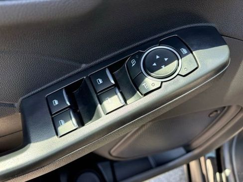 Used 2024 Ford Escape SE w/ PHEV Premium Package FWD image 11