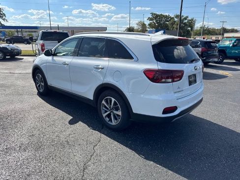 Used 2019 Kia Sorento EX AWD/4WD image 4