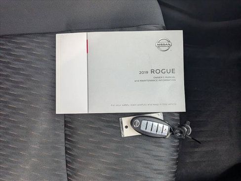 Used 2019 Nissan Rogue SV AWD/4WD image 22