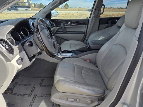 Used 2014 Buick Enclave Leather image 12