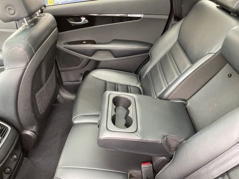 Used 2020 Kia Sorento EX image 29