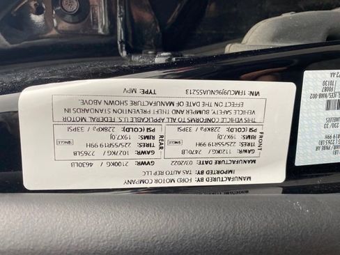 Used 2022 Ford Escape Titanium image 25