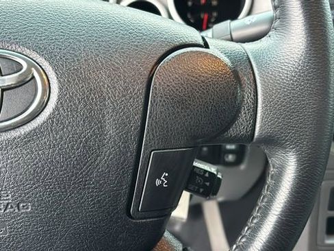 Used 2010 Toyota Tundra Limited image 15