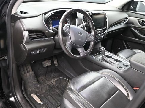 Used 2020 Chevrolet Traverse RS w/ LPO, Floor Liner Package image 9