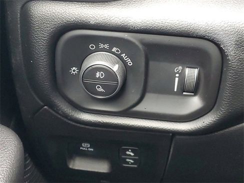 Used 2020 RAM 1500 Big Horn image 16