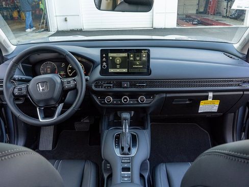 New 2026 Honda HR-V EX-L image 17