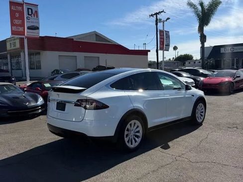 Used 2019 Tesla Model X 75D AWD/4WD image 13