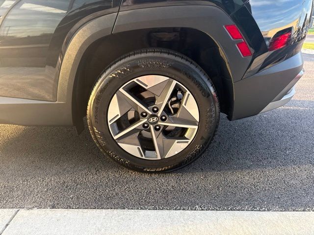 Used 2025 Hyundai Tucson SEL AWD/4WD image 9