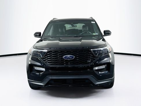 Used 2022 Ford Explorer ST w/ Equipment Group 401A AWD/4WD image 2
