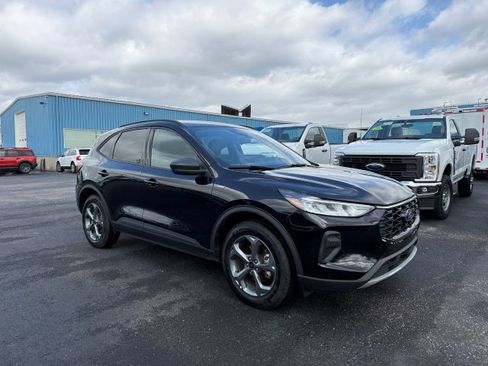 Used 2025 Ford Escape ST-Line image 1