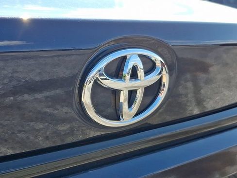 Used 2024 Toyota Corolla LE FWD image 31