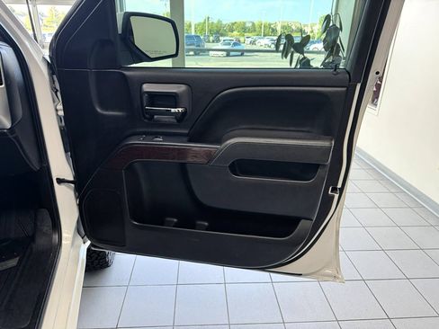 Used 2016 GMC Sierra 1500 SLE w/ SLE Value Package AWD/4WD image 14