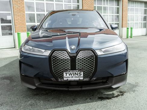 Used 2023 BMW iX xDrive50 w/ Premium Package AWD/4WD image 41