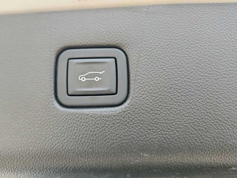 Used 2023 Chevrolet Blazer Premier w/ Driver Confidence II Package FWD image 33