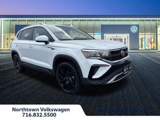 Certified 2024 Volkswagen Taos SE w/ Panoramic Sunroof Package video 1