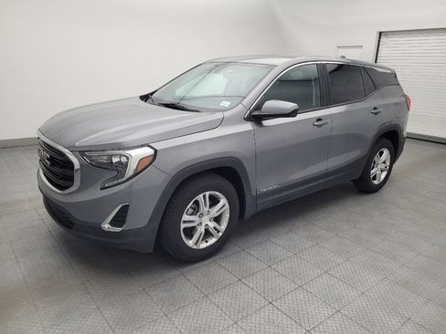 Used 2018 GMC Terrain SLE FWD image 2