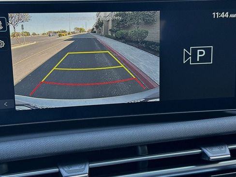 Used 2025 Hyundai Tucson SEL image 18